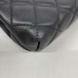 【6ib1677】シャネル ポーチ マトラッセ ラムスキン ブラック シルバー金具【中古】レディース