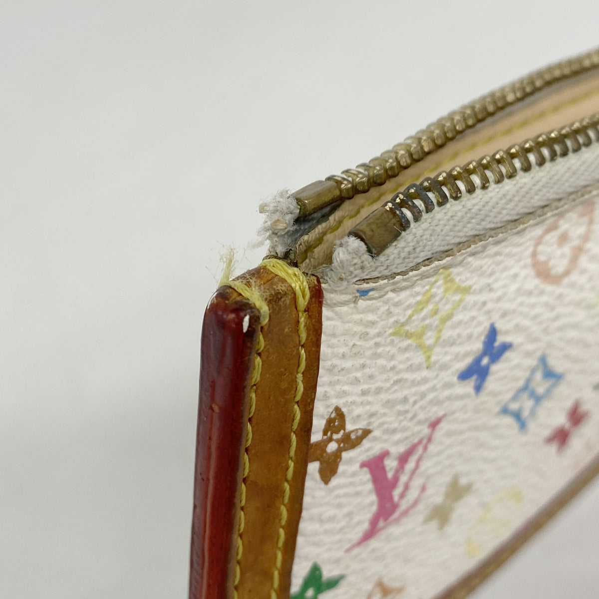 【6ib1682】ルイヴィトン コインケース モノグラム・マルチカラー ポシェットクレ M92655 ブロン【中古】レディース