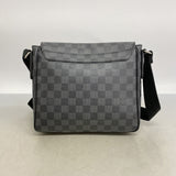 【6ib1689】ルイヴィトン ショルダーバッグ ダミエ・グラフィット ディストリクトPM N41260 ブラック グレー【中古】メンズ