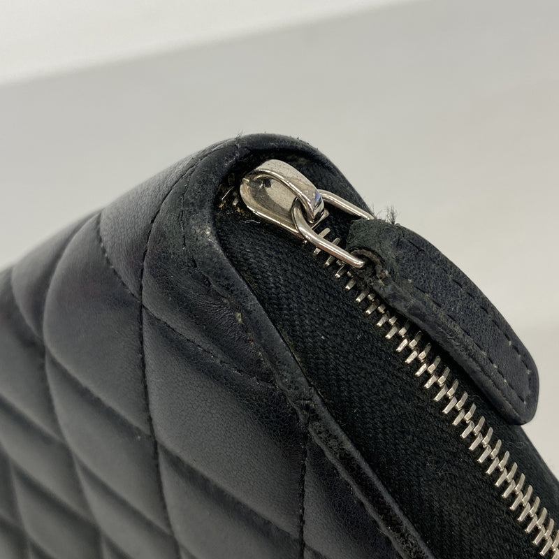 【6ib1693】シャネル 長財布 マトラッセ ラムスキン ブラック シルバー金具【中古】レディース