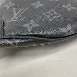 【6ib1702】ルイヴィトン ボディバッグ モノグラム・エクリプス ディスカバリーバムバッグPM M46035 ブラック【中古】メンズ