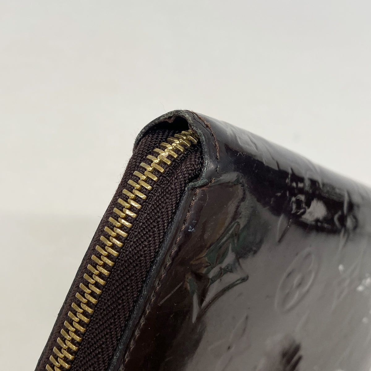 【6ib1732】ルイヴィトン 長財布 ヴェルニ ジッピーウォレット M93522 アマラント【中古】レディース