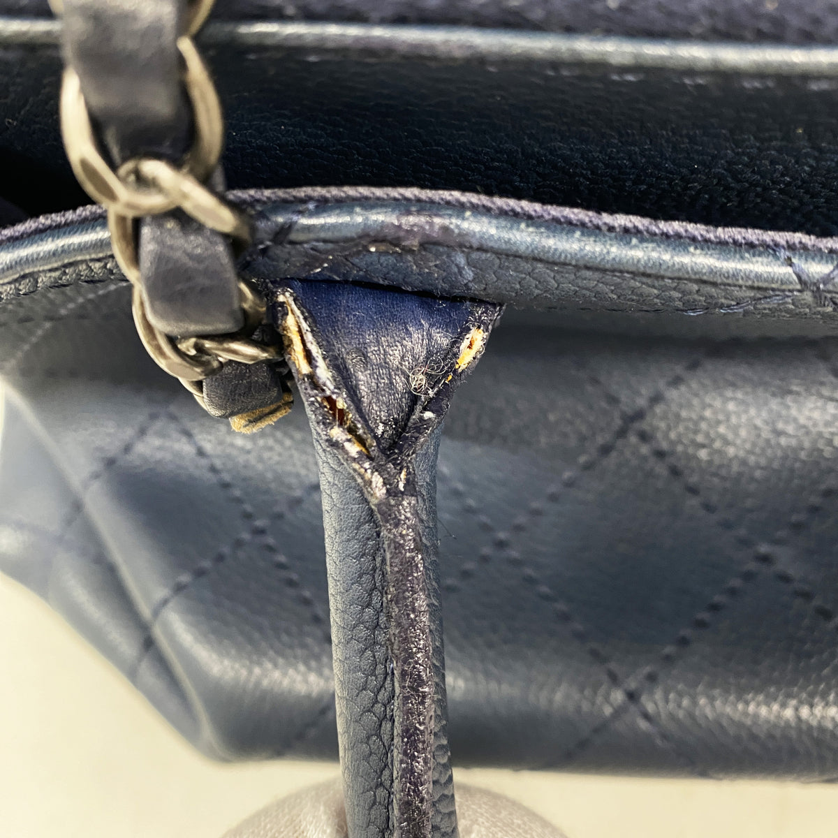 【6ib1768】シャネル ハンドバッグ マトラッセ チェーンショルダー キャビアスキン ブルー シルバー金具 2wayバッグ【中古】レディース