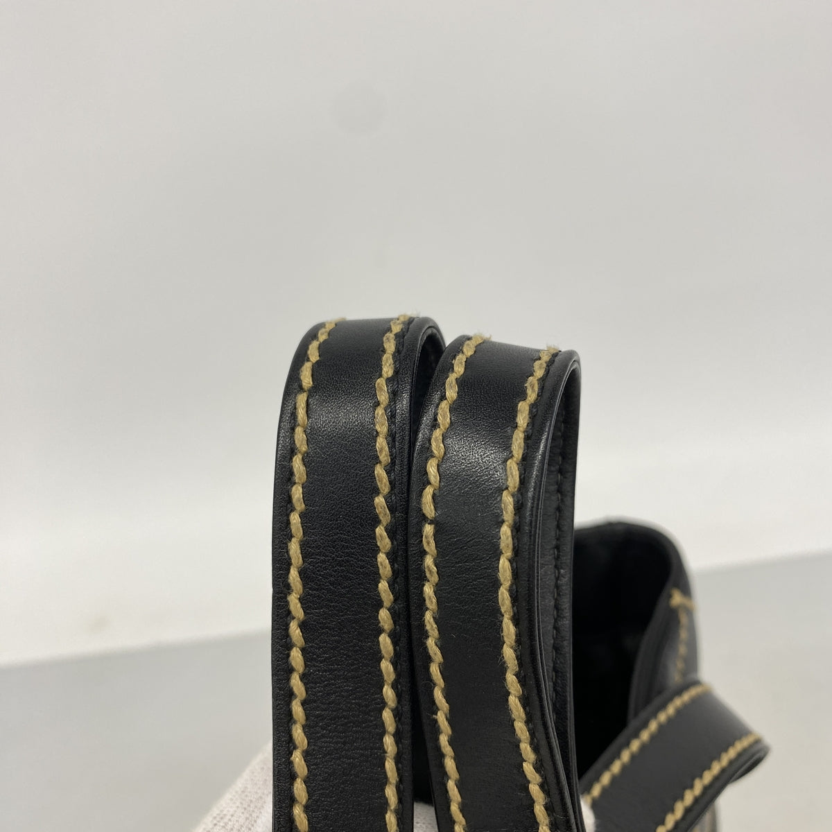 【6ib1801】シャネル ハンドバッグ ワイルドステッチ レザー ブラック ゴールド金具【中古】レディース