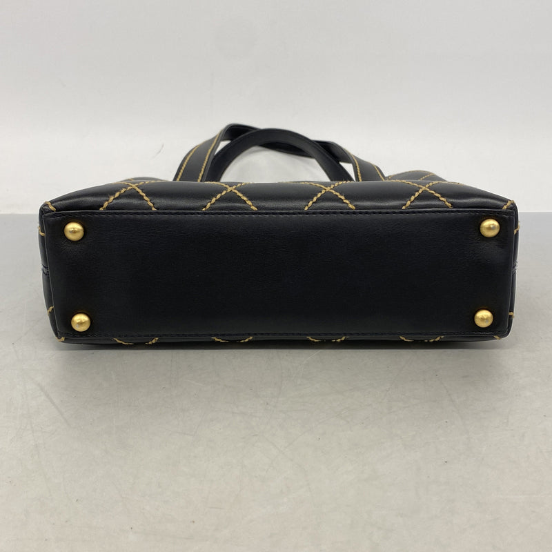 【6ib1801】シャネル ハンドバッグ ワイルドステッチ レザー ブラック ゴールド金具【中古】レディース