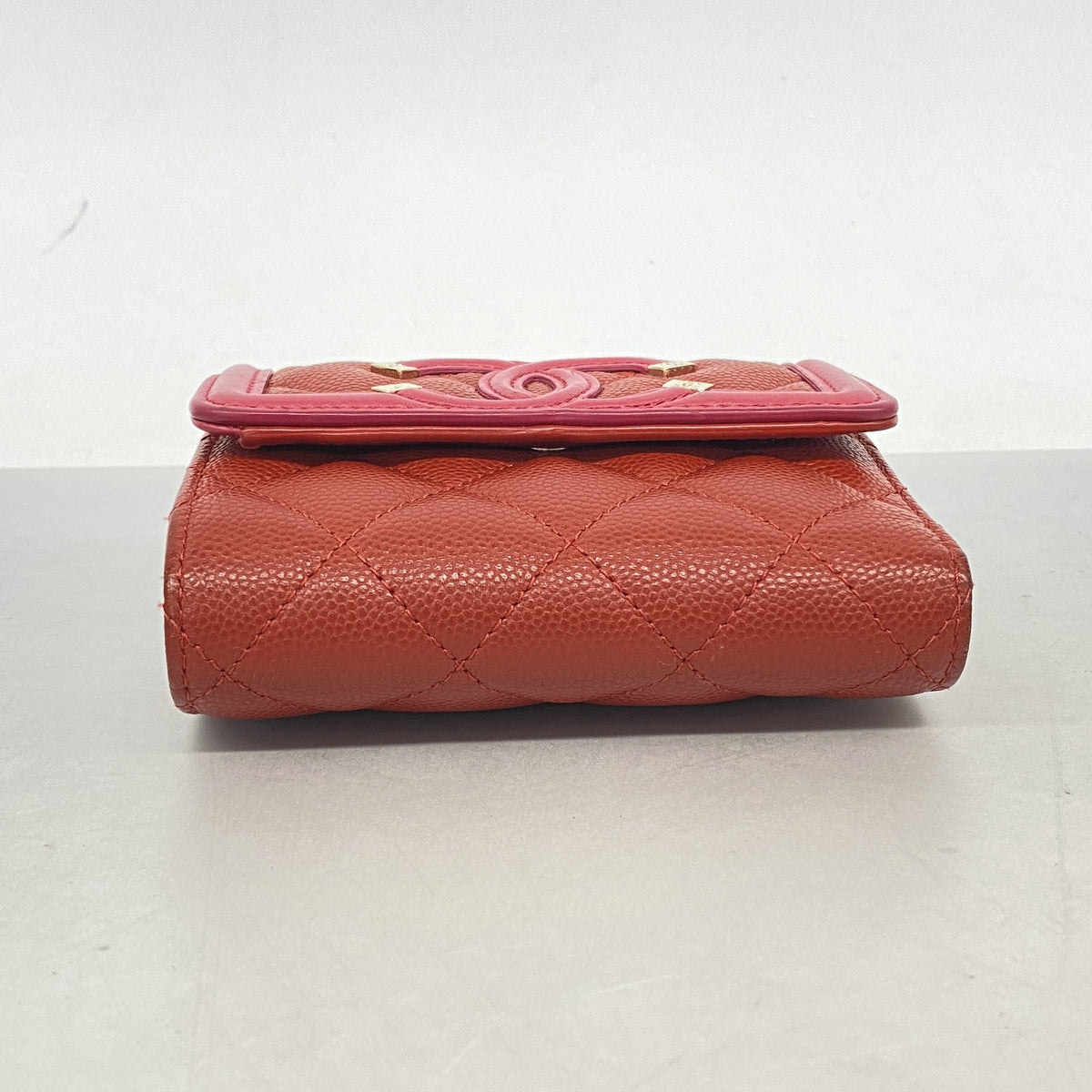 【6ib1802】シャネル 三つ折り財布 CCフィリグリー キャビアスキン レッド ゴールド金具【中古】レディース