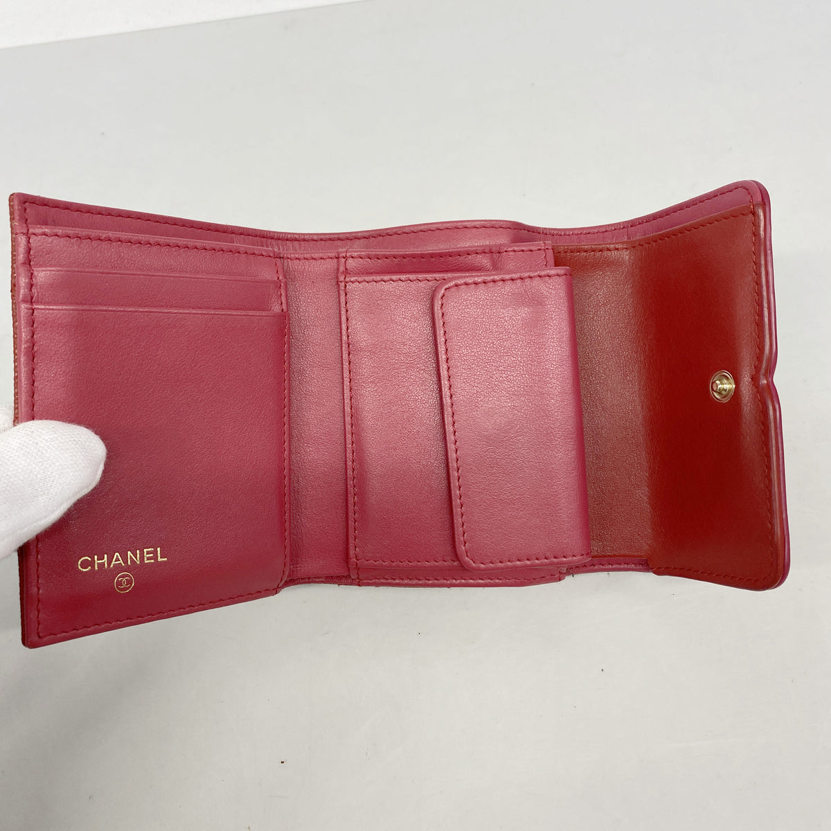 【6ib1802】シャネル 三つ折り財布 CCフィリグリー キャビアスキン レッド ゴールド金具【中古】レディース