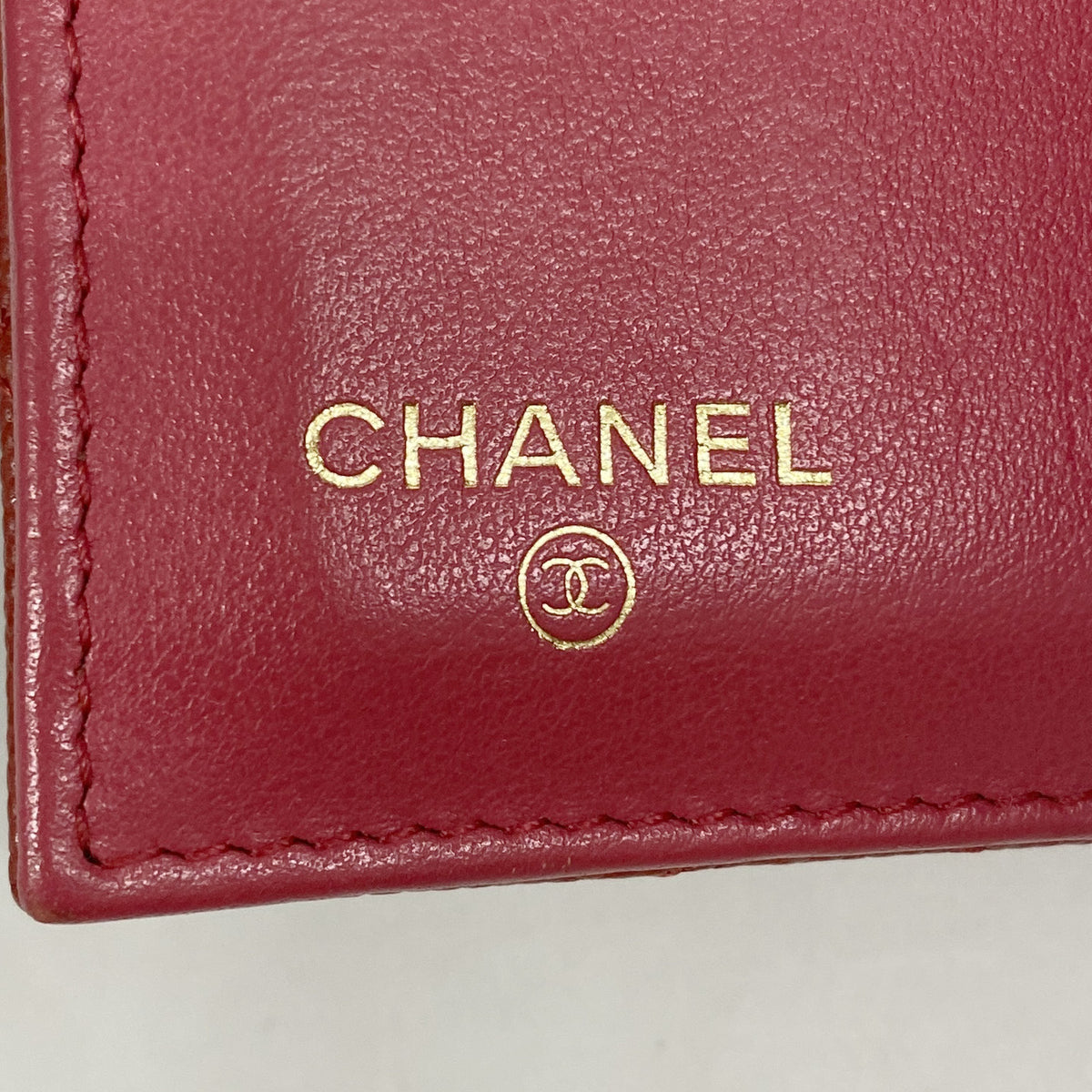 【6ib1802】シャネル 三つ折り財布 CCフィリグリー キャビアスキン レッド ゴールド金具【中古】レディース