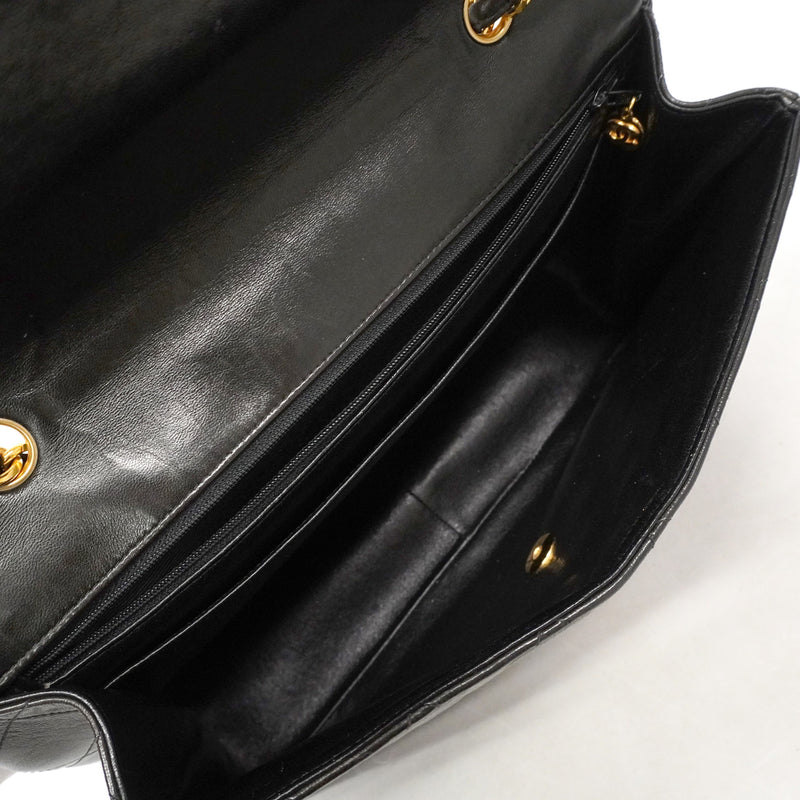 【6ib1822】シャネル ショルダーバッグ デカマトラッセ Wチェーン ラムスキン ブラック ゴールド金具【中古】レディース