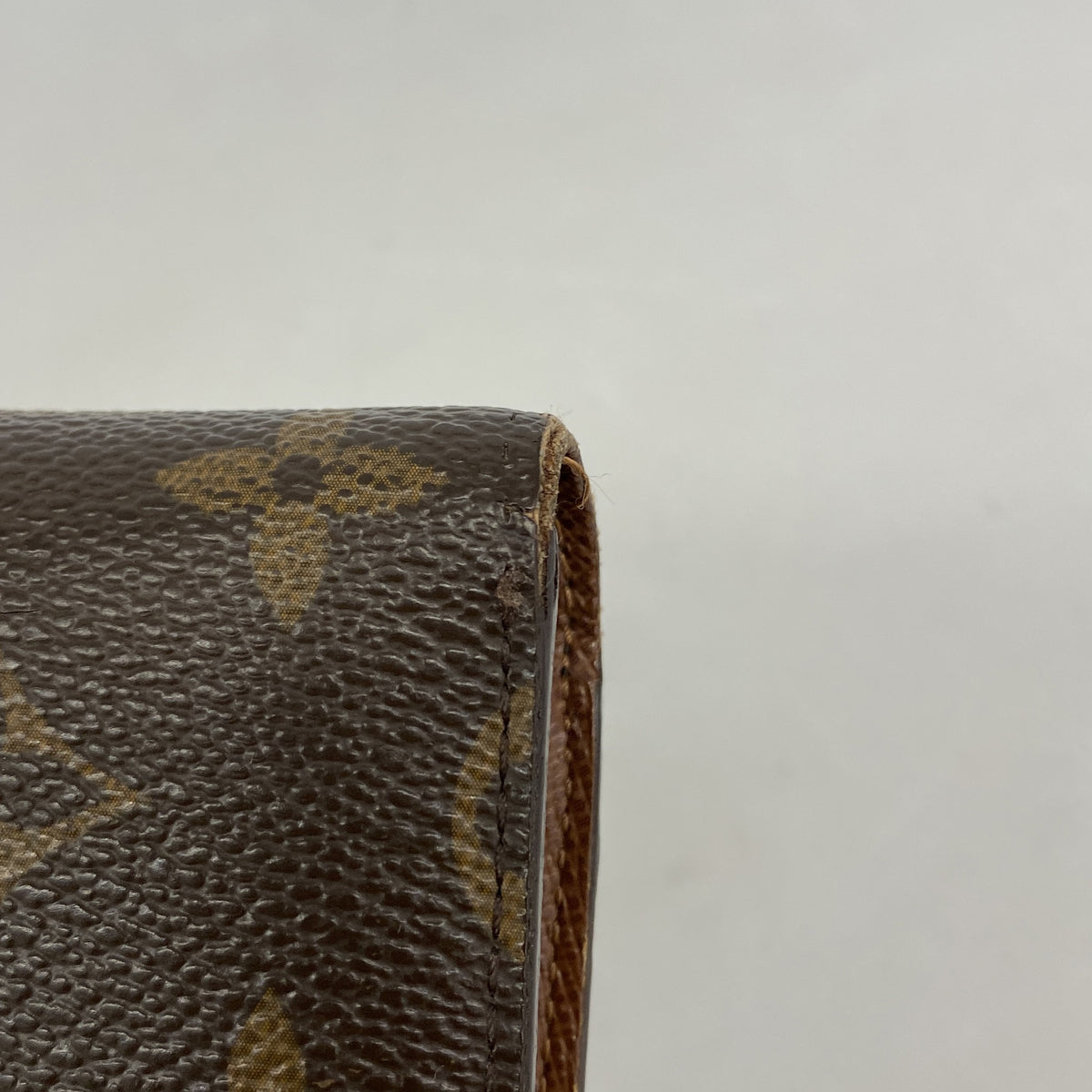 【6ib1832】ルイヴィトン 三つ折り財布 モノグラム ポルトフォイユアレクサンドラ M60047 ブラウン【中古】レディース