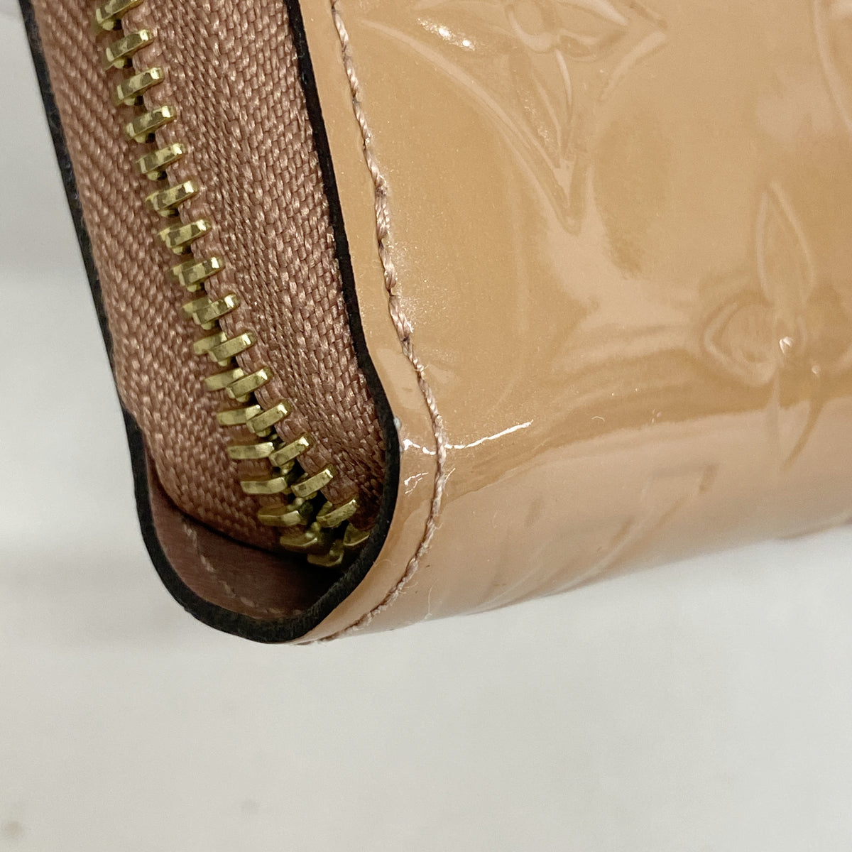【6ib1849】ルイヴィトン 長財布 ヴェルニ ジッピーウォレット M91599 ローズヴェルール【中古】レディース