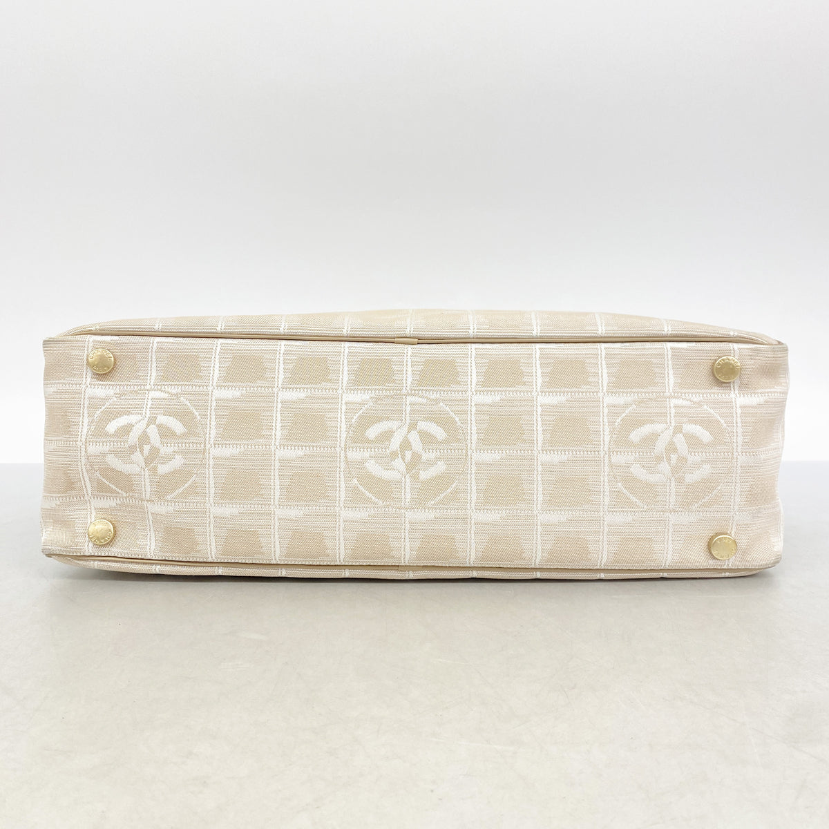 【6ib1864】シャネル ハンドバッグ ニュートラベル ナイロン ベージュ ゴールド金具【中古】レディース
