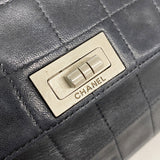【6ib1882】シャネル ショルダーバッグ 2.55/チョコバー Wチェーン ラムスキン ブラック シルバー金具【中古】レディース