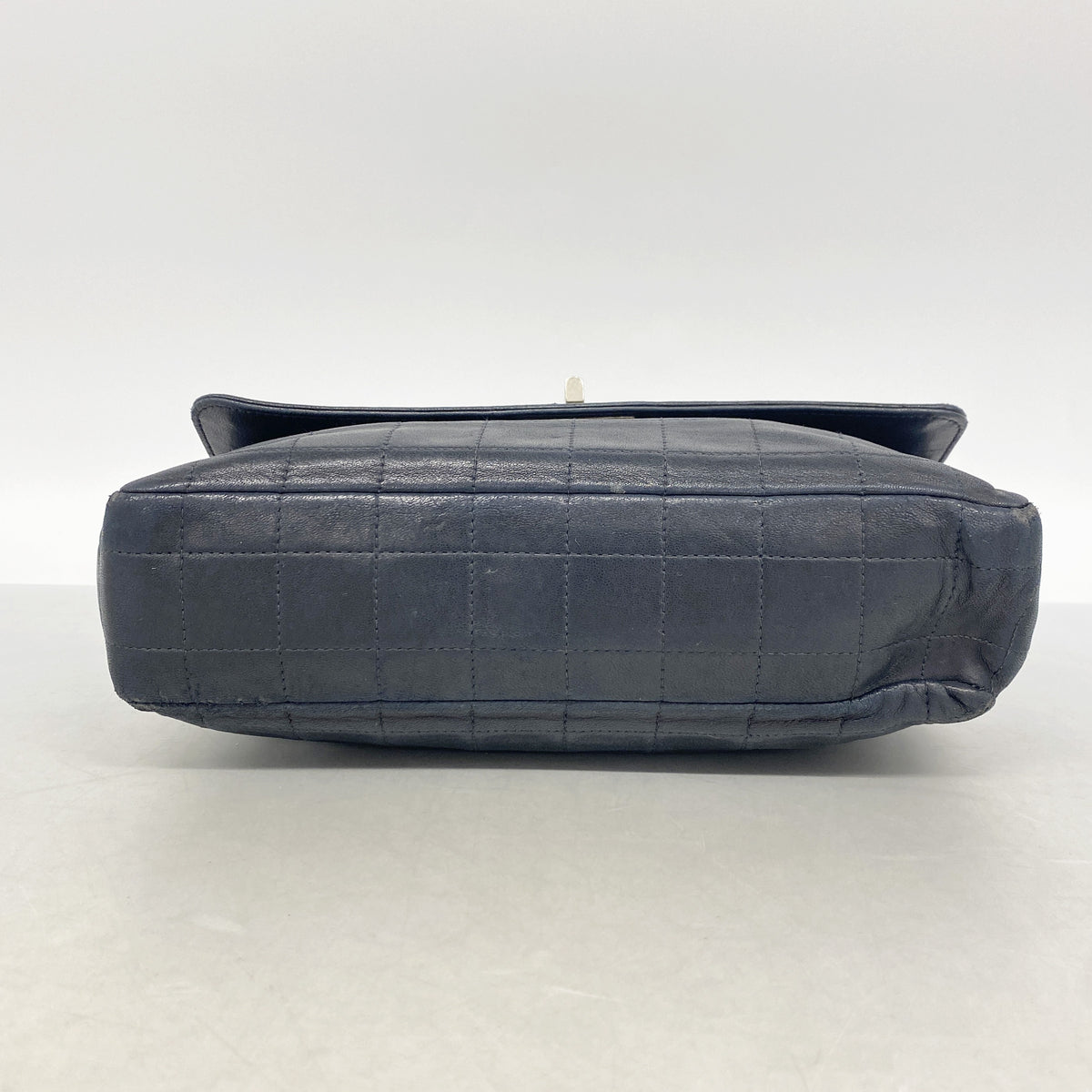 【6ib1882】シャネル ショルダーバッグ 2.55/チョコバー Wチェーン ラムスキン ブラック シルバー金具【中古】レディース