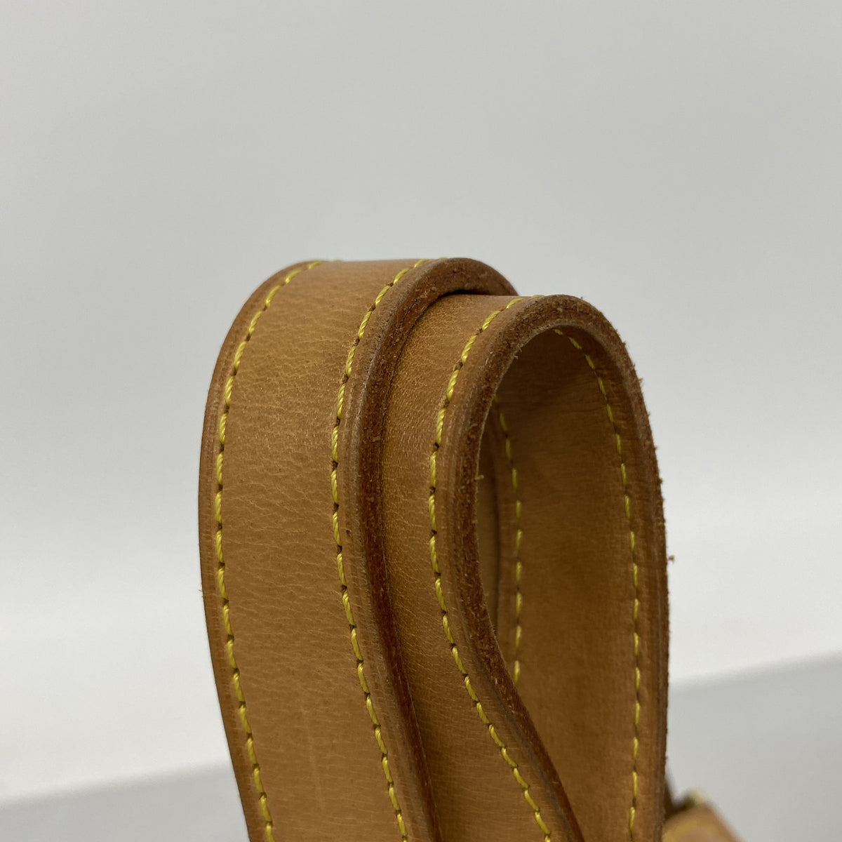 【6ib1899】ルイヴィトン トートバッグ ヴェルニ ヒューストン M91122 ブロンズ【中古】レディース