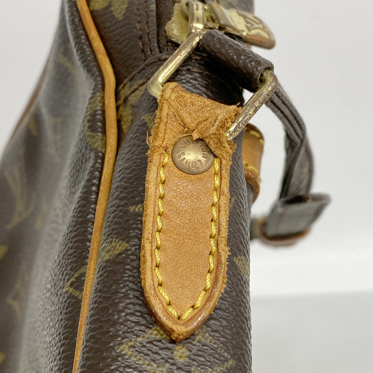 【6ib1909】ルイヴィトン ショルダーバッグ モノグラム ダヌーブ M45266 ブラウン【中古】レディース