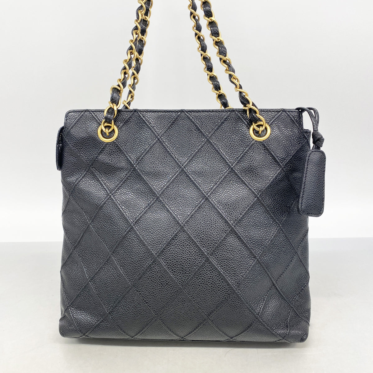 【6ib1952】シャネル ショルダーバッグ キャビアスキン ブラック ゴールド金具【中古】レディース