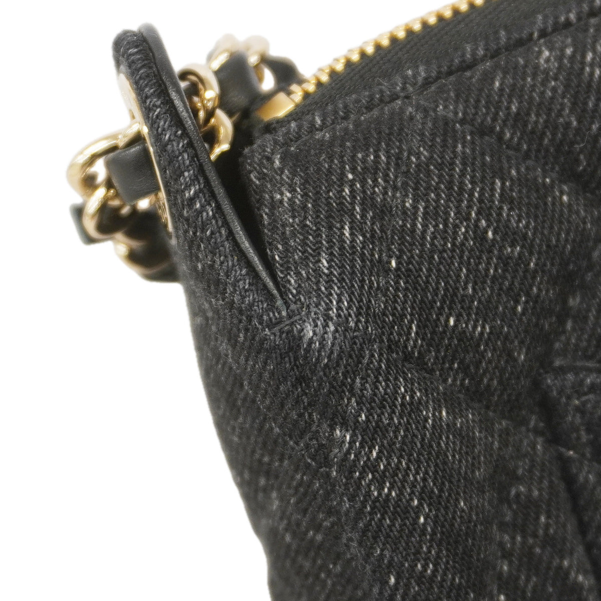 【6ib1978】シャネル ショルダーバッグ マトラッセ チェーンショルダー デニム ブラック シャンパンゴールド金具【中古】レディース