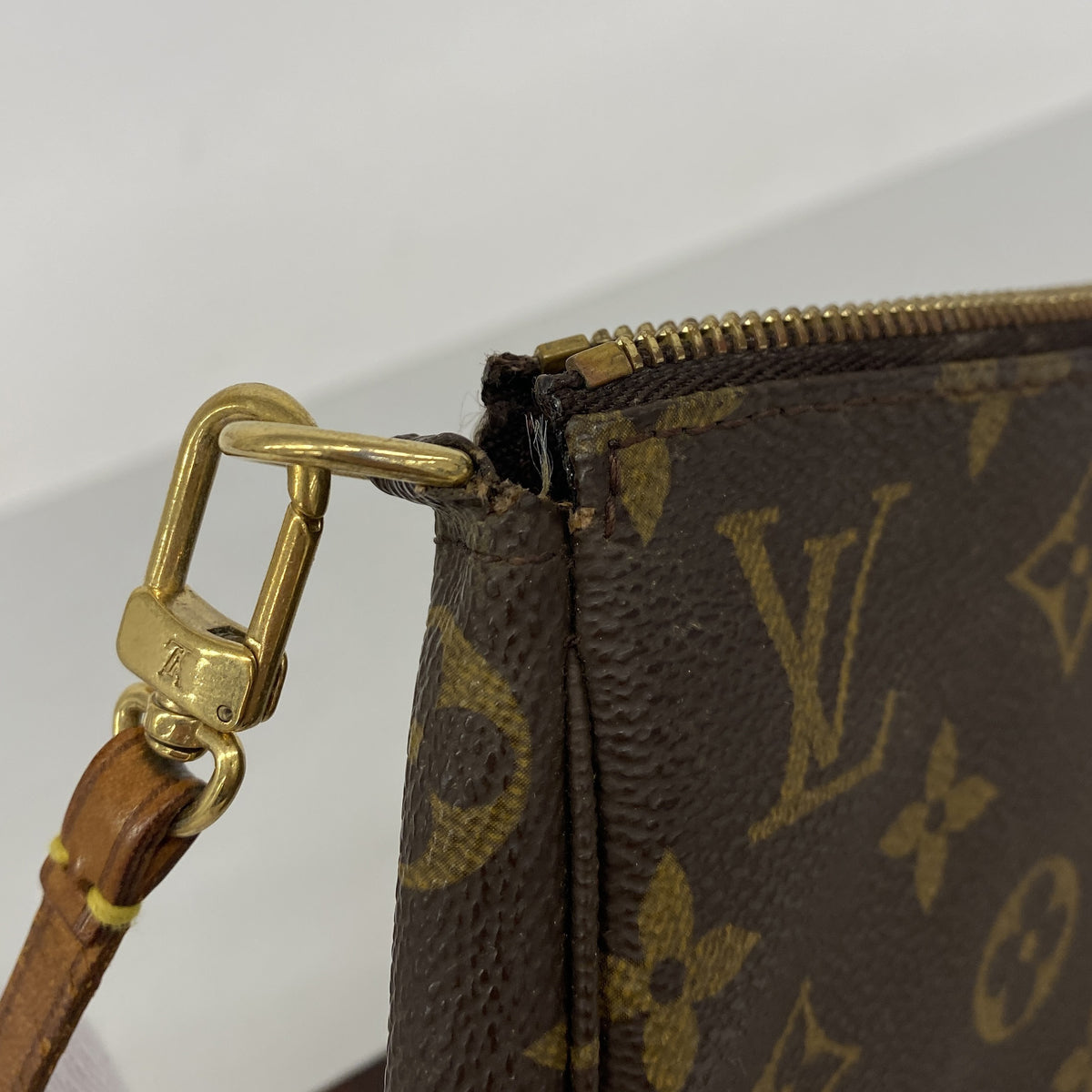【6ib1988】ルイヴィトン ポーチ モノグラム ポシェットアクセソワール M51980 ブラウン【中古】レディース
