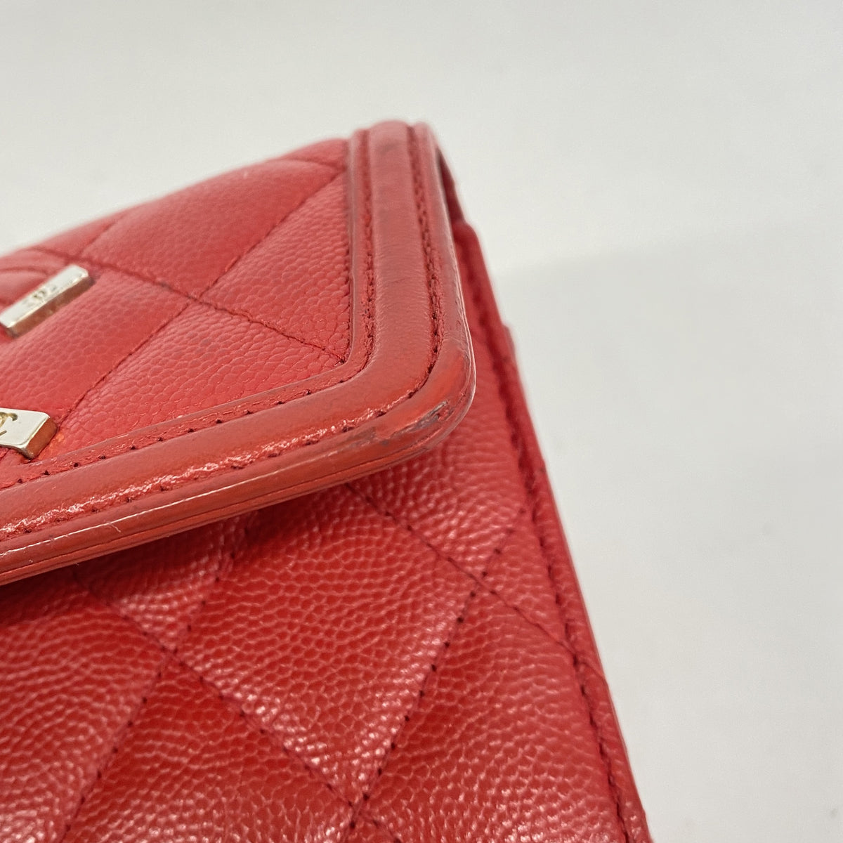 【6ib1998】シャネル 三つ折り財布 CCフィリグリー キャビアスキン レッド ゴールド金具【中古】レディース