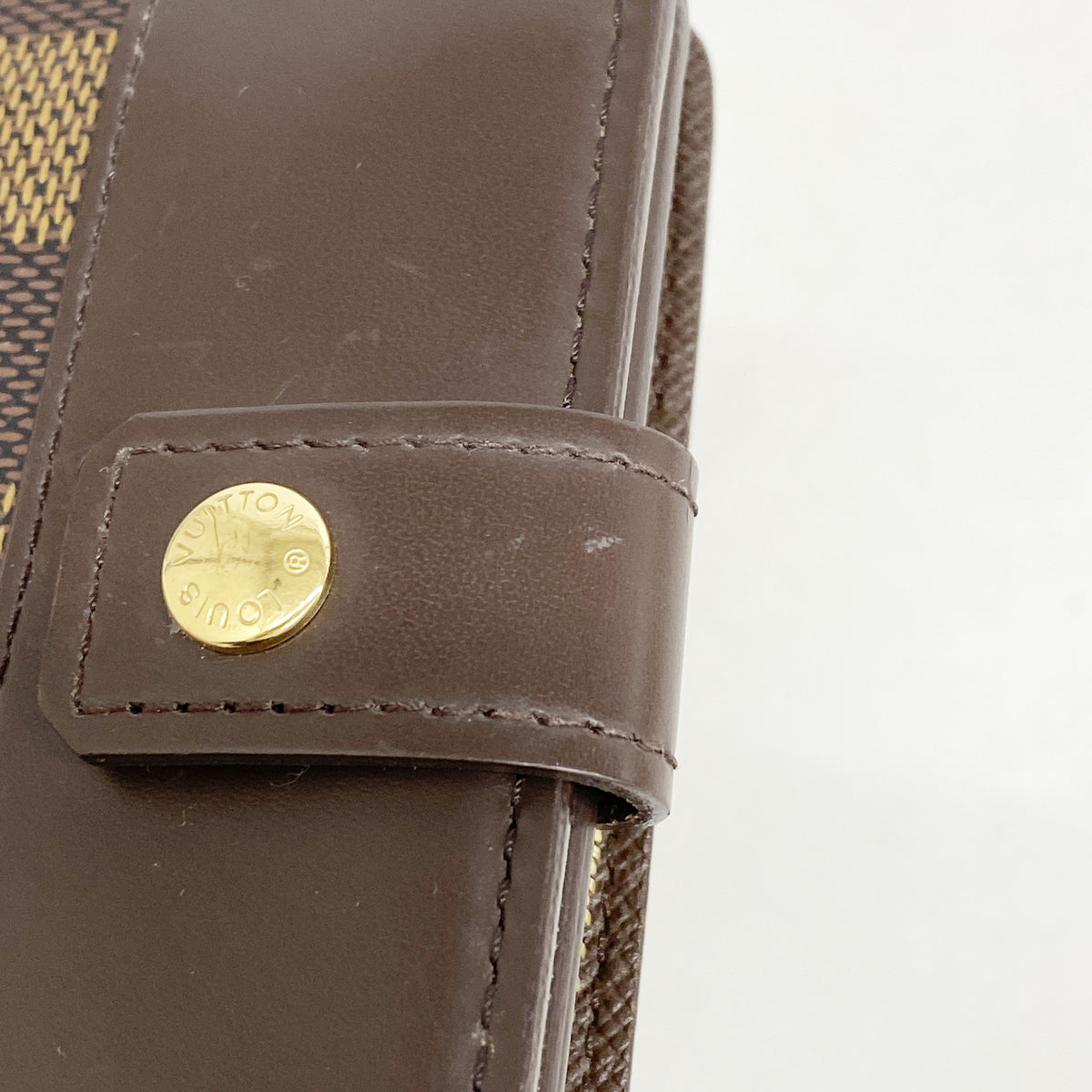 【6ib2015】ルイヴィトン 財布 ダミエ コンパクトジップ N61668 エベヌ【中古】レディース