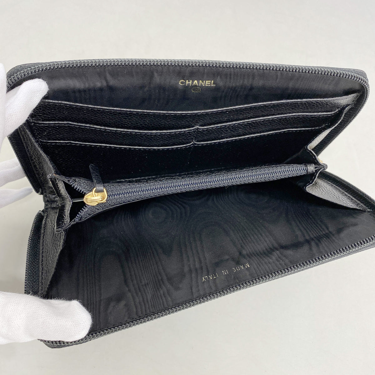 【6ib2025】シャネル 長財布 キャビアスキン ブラック ゴールド金具【中古】メンズ レディース ユニセックス