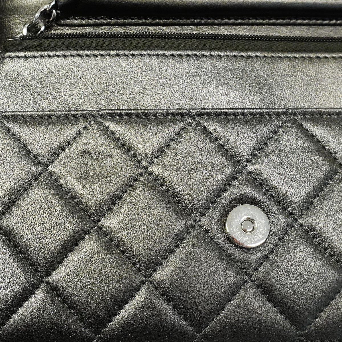【6ib2052】シャネル ショルダーウォレット マトラッセ チェーンショルダー ラムスキン グレー シルバー金具【中古】レディース