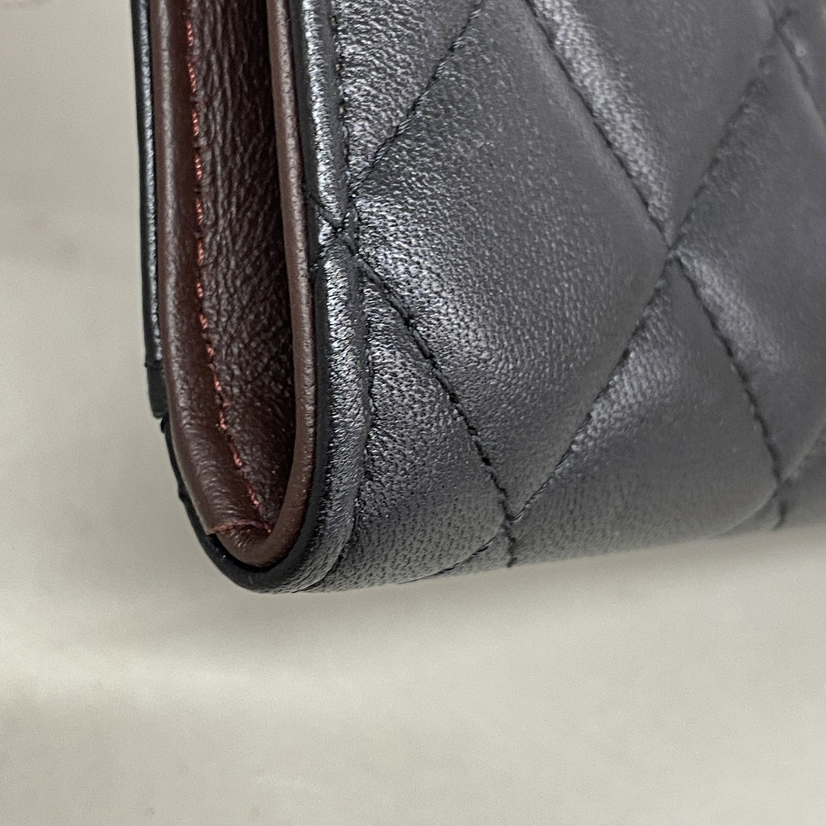【6ib2078】シャネル コインケース マトラッセ ラムスキン ブラック シルバー金具【中古】レディース