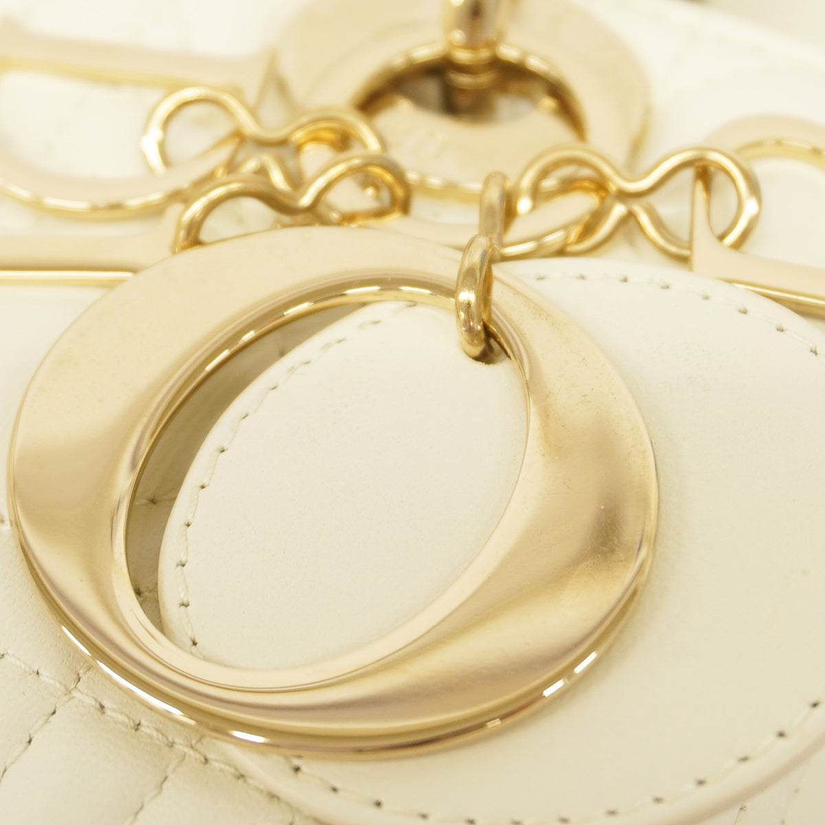【6ib2083】クリスチャンディオール ハンドバッグ カナージュ レディディオール レザー ホワイト シャンパンゴールド金具 2wayバッグ【中古】レディース