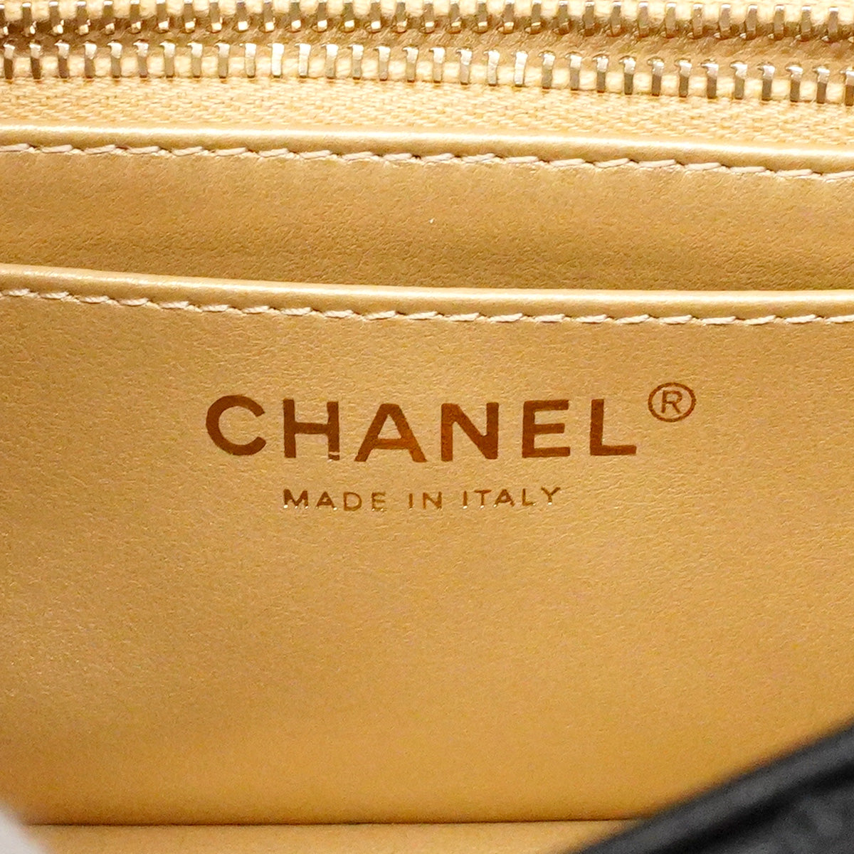 【6ib2092】シャネル ショルダーバッグ マトラッセ チェーンショルダー ラムスキン ブラック シャンパンゴールド金具【中古】レディース