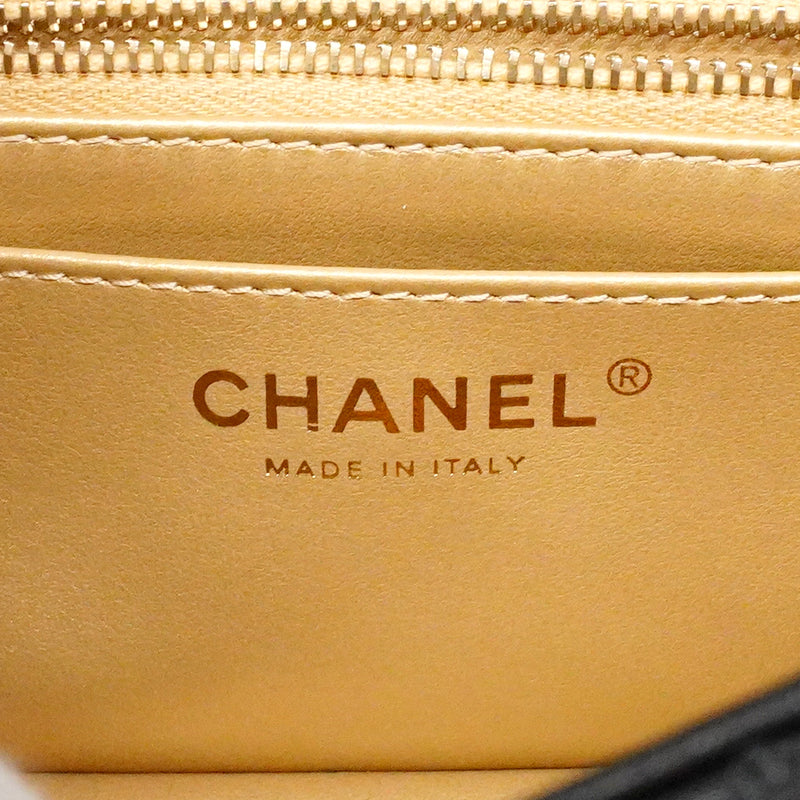 【6ib2092】シャネル ショルダーバッグ マトラッセ チェーンショルダー ラムスキン ブラック シャンパンゴールド金具【中古】レディース