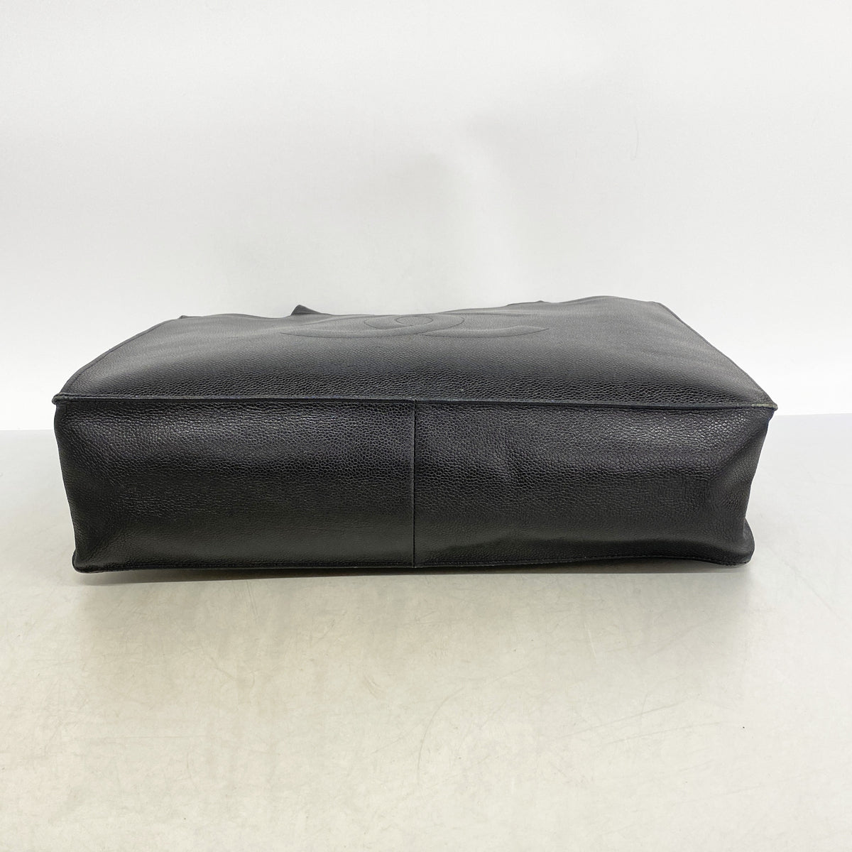 【6ib2106】シャネル トートバッグ キャビアスキン ブラック ゴールド金具【中古】レディース