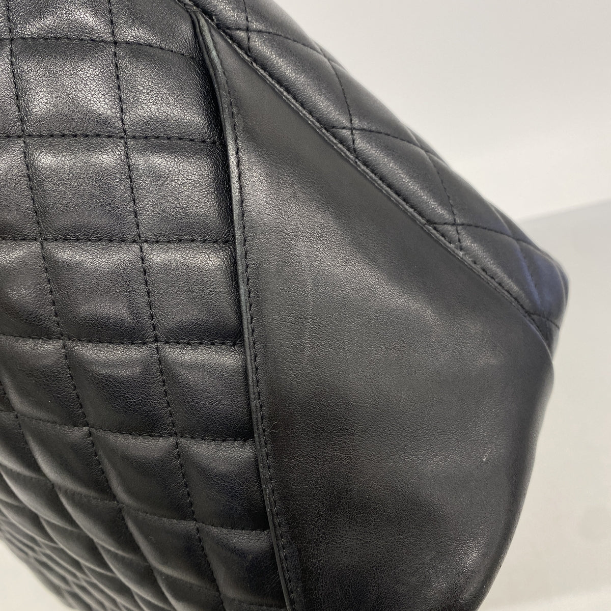 【6ib2188-h】シャネル トートバッグ カンボン ラムスキン ブラック シルバー金具【中古】レディース