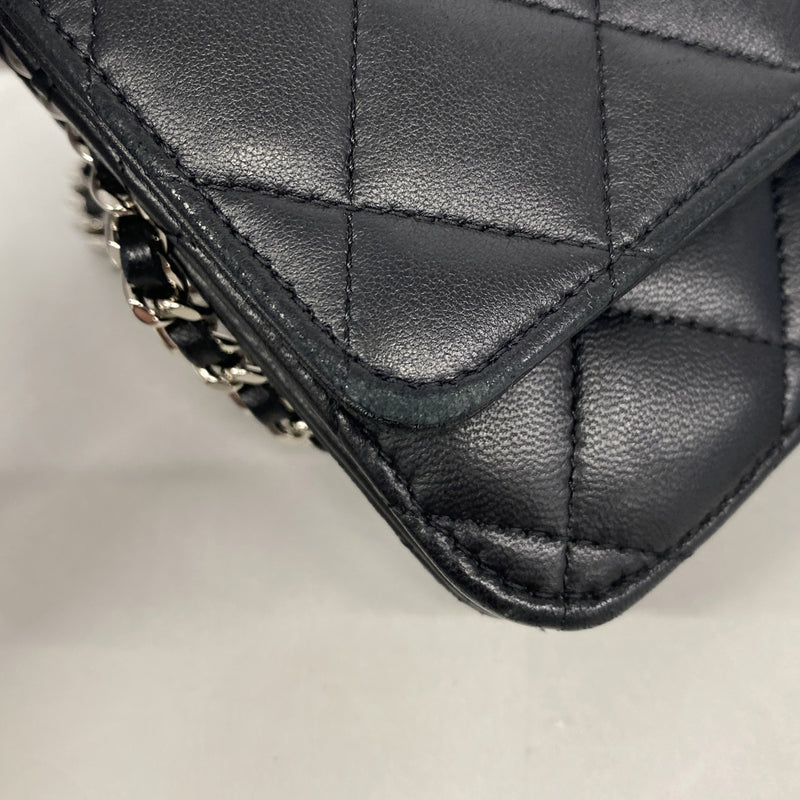 【6ib2189-h】シャネル ショルダーウォレット マトラッセ チェーンショルダー ラムスキン ブラック シルバー金具【中古】レディース