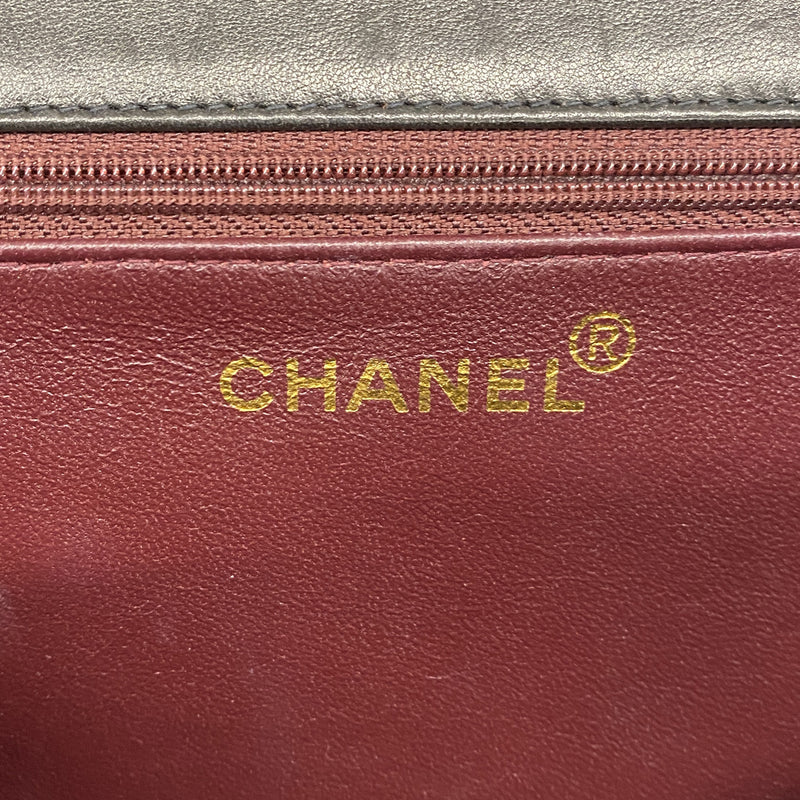 【6ib2213】シャネル ショルダーバッグ マトラッセ チェーンショルダー ラムスキン ブラック ゴールド金具【中古】レディース