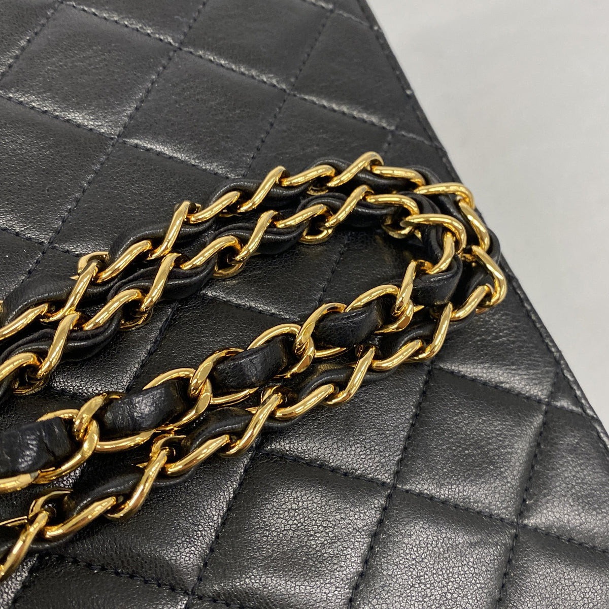 【6ib2213】シャネル ショルダーバッグ マトラッセ チェーンショルダー ラムスキン ブラック ゴールド金具【中古】レディース