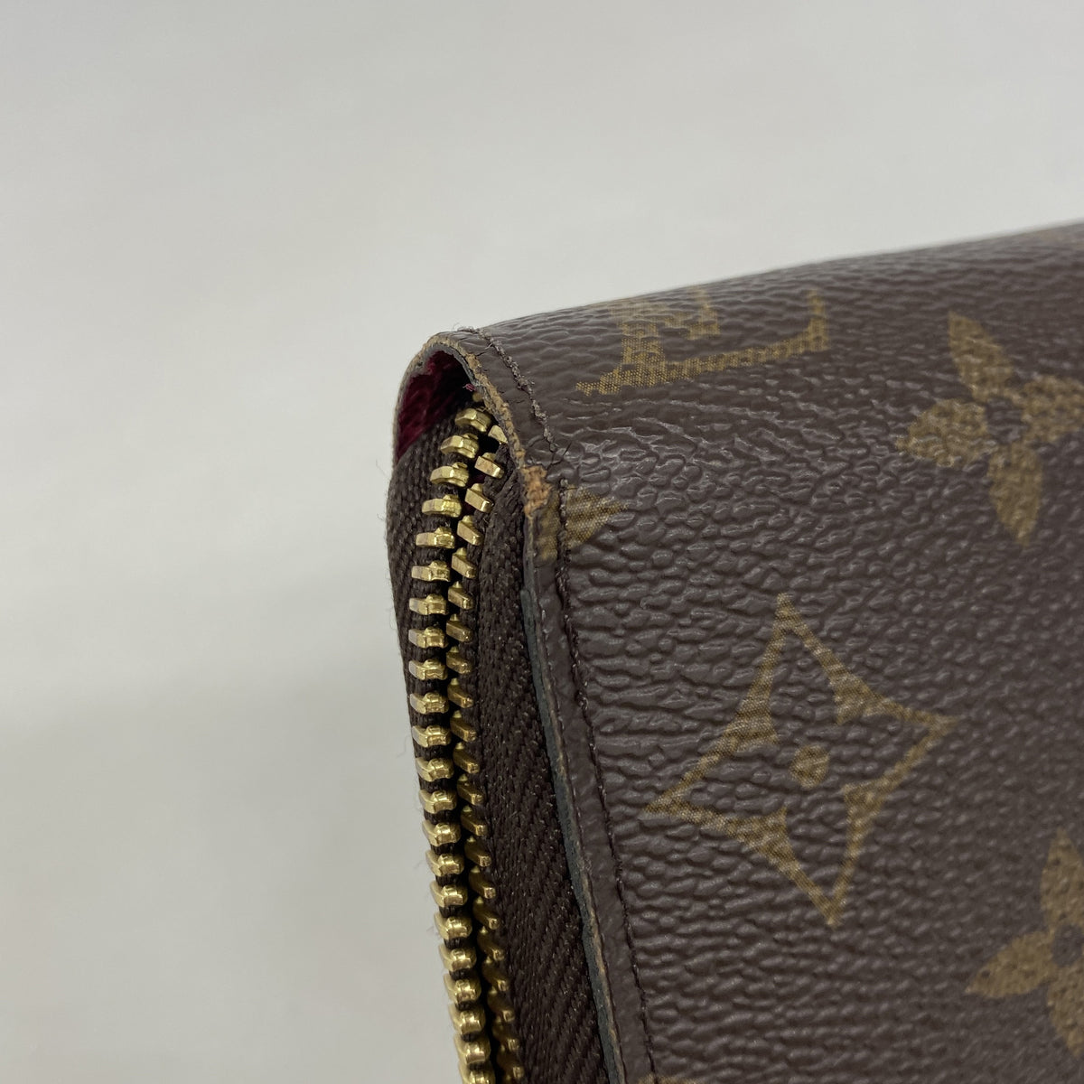 【6ib2220】ルイヴィトン 長財布 モノグラム ジッピーウォレット M41895 ブラウン フューシャ【中古】レディース