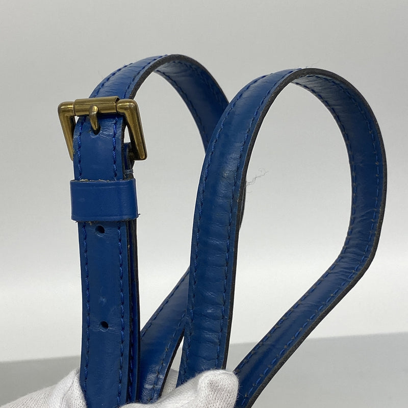 【6ib2235】ルイヴィトン ショルダーバッグ エピ トロカデロ24 M52315 トレドブルー【中古】レディース