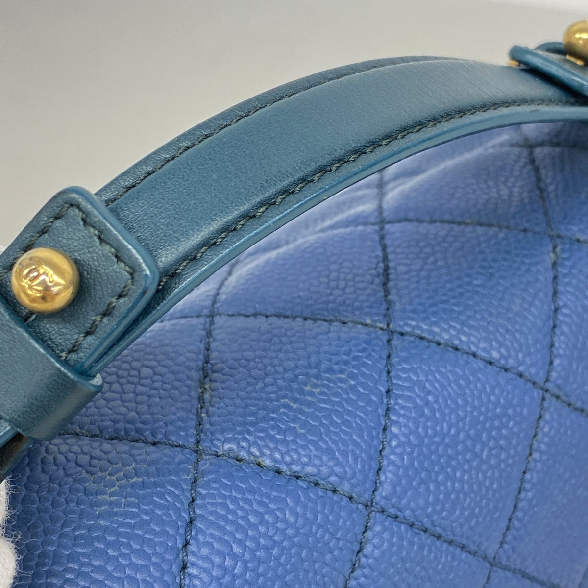 【6ib2249】シャネル ハンドバッグ マトラッセ チェーンショルダー キャビアスキン ブルー シャンパンゴールド金具 2wayバッグ【中古】レディース