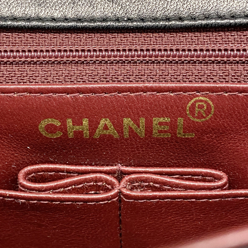 【6ib2250】シャネル ショルダーバッグ ミニマトラッセ チェーンショルダー ラムスキン ブラック ゴールド金具【中古】レディース