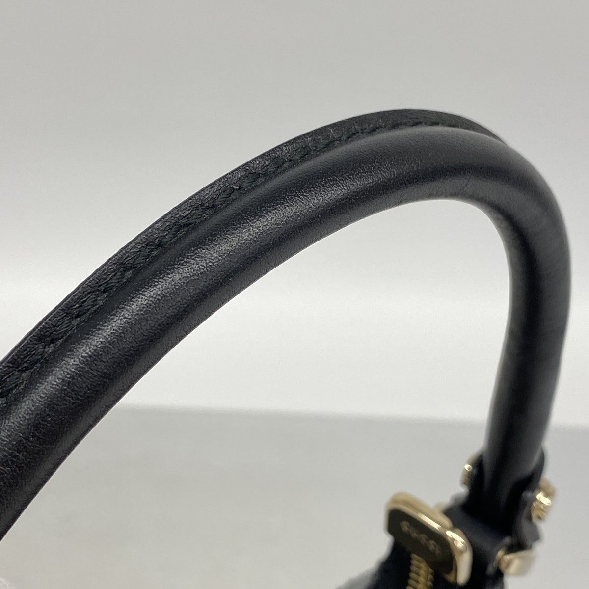 【6ib2263】グッチ ショルダーバッグ GGキャンバス 190525 キャンバス ブラック シャンパンゴールド金具【中古】レディース