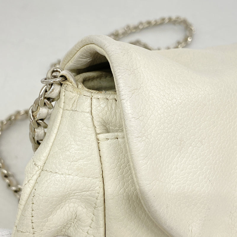 【6ib2265】シャネル ショルダーウォレット マトラッセ チェーンショルダー キャビアスキン ホワイト シルバー金具【中古】レディース