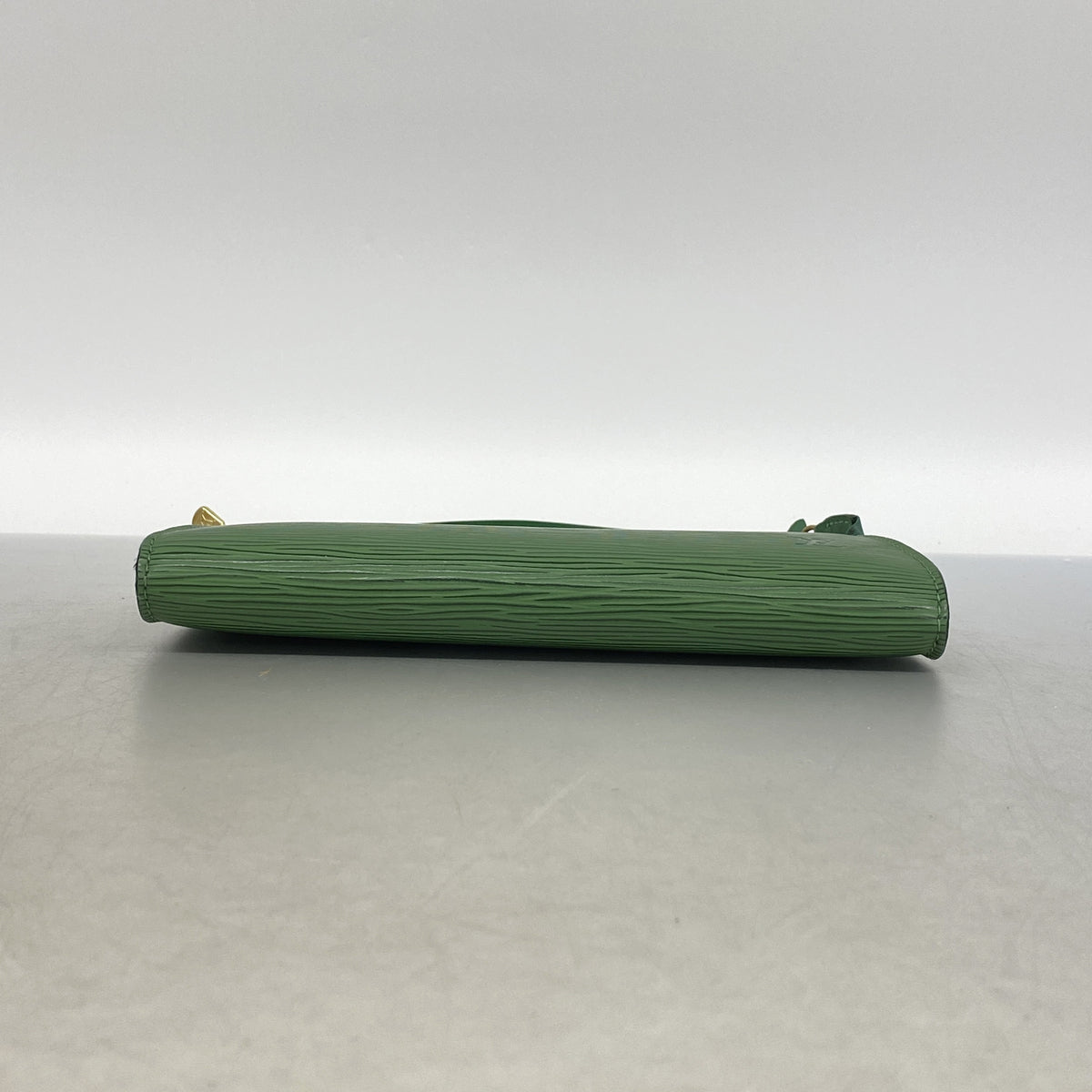 【6ib2269】ルイヴィトン ポーチ エピ ポシェットアクセソワール M52944 ボルネオグリーン【中古】レディース