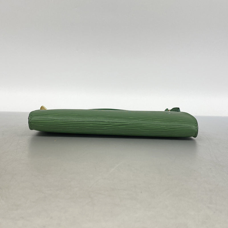 【6ib2269】ルイヴィトン ポーチ エピ ポシェットアクセソワール M52944 ボルネオグリーン【中古】レディース