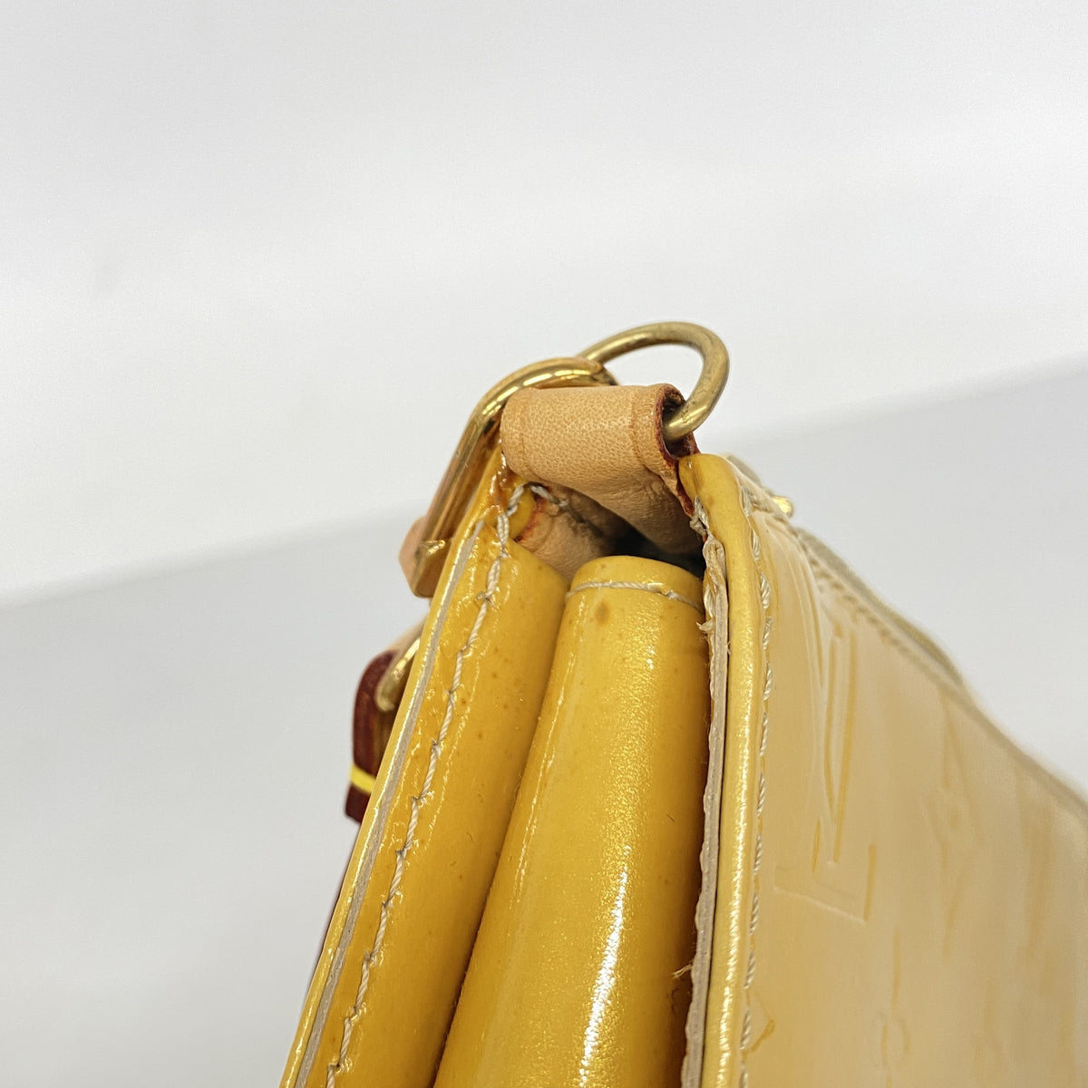 【6ib2279】ルイヴィトン ポーチ ヴェルニ レキシントン M91010 ベージュ【中古】レディース
