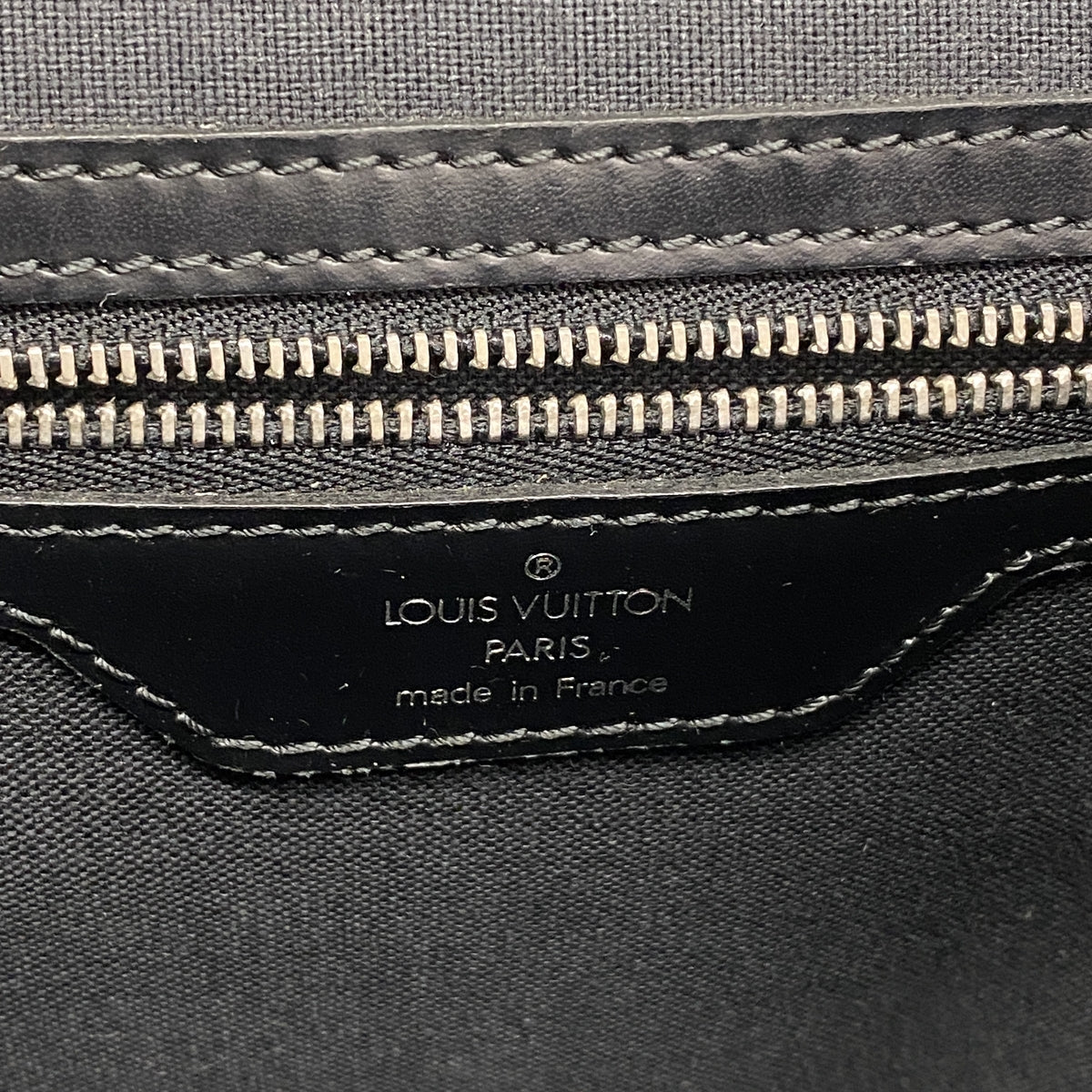 【6ib2294】ルイヴィトン ショルダーバッグ タイガ ヤランガ M30822 アルドワーズ【中古】メンズ