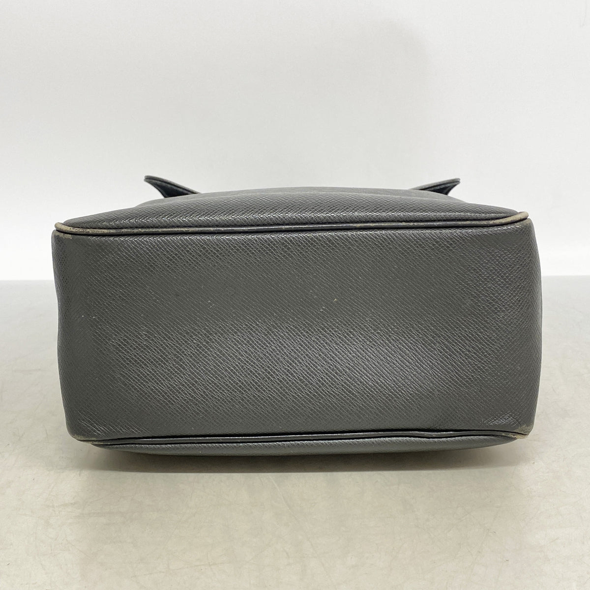 【6ib2294】ルイヴィトン ショルダーバッグ タイガ ヤランガ M30822 アルドワーズ【中古】メンズ