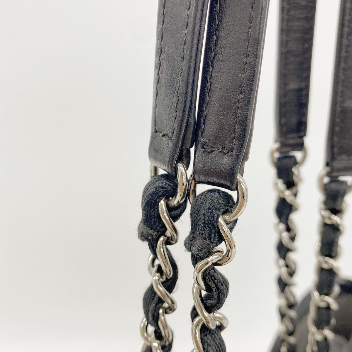 【6ib2305】シャネル チェーントート ドーヴィル キャンバス グレー シルバー金具【中古】レディース