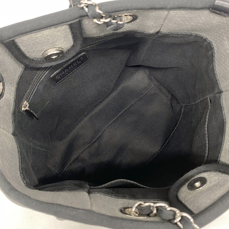 【6ib2305】シャネル チェーントート ドーヴィル キャンバス グレー シルバー金具【中古】レディース
