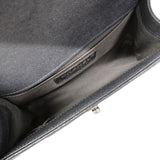 【6ib2312】シャネル ショルダーバッグ ボーイシャネル チェーンショルダー キャビアスキン グレー シルバー金具【中古】レディース